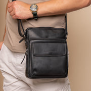 
Classic 100% Full-Grain leather Bag - Widok z tyłu ze wzmocnionymi skórzanymi pasami