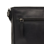 
Widok podszewki Showing Dedicated Padded Laptop Sleeve & Multi-Compartment Organization