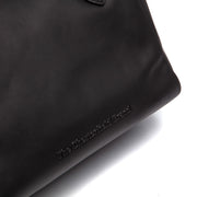 Chili Full-Grain Leather Handbag Damska - Lateral Side Profile View Showing Sleeve Cut &amp; Athletic Taper Fit