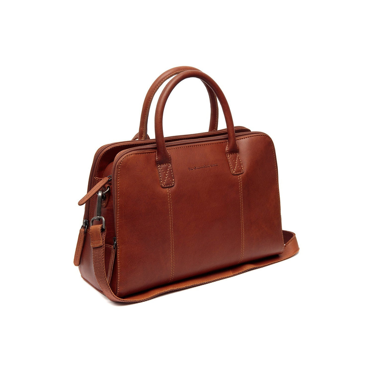 Styled Fit Perspective of Layton Full-Grain Leather Handbag Damska on Model - Natural Daylight Drape