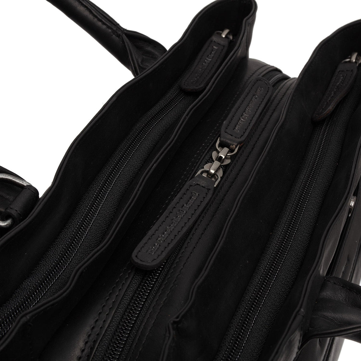 Passau Full-Grain Leather Handbag Damska - Lateral Side Profile View Showing Sleeve Cut &amp; Athletic Taper Fit