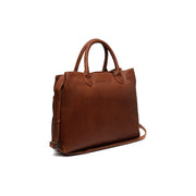 Styled Fit Perspective of Passau Full-Grain Leather Handbag Damska on Model - Natural Daylight Drape