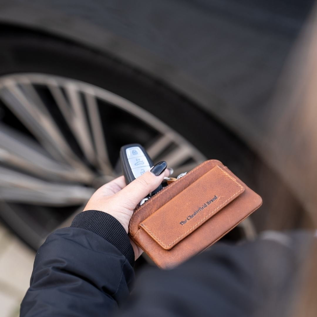 Oliver Full-Grain Leather Key Case Damska – alternate product view 2