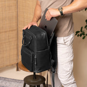 Solid Antique Brass Hardware &amp; Heavy-Duty Dual Zipper Detail on Calden Full-Grain Leather Laptop Backpack Damska