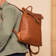 Larsson Full-Grain Leather Laptop Backpack Damska – alternate product view 2