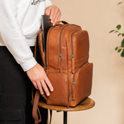 Lennox Full-Grain Leather Laptop Backpack Damska – alternate product view 3
