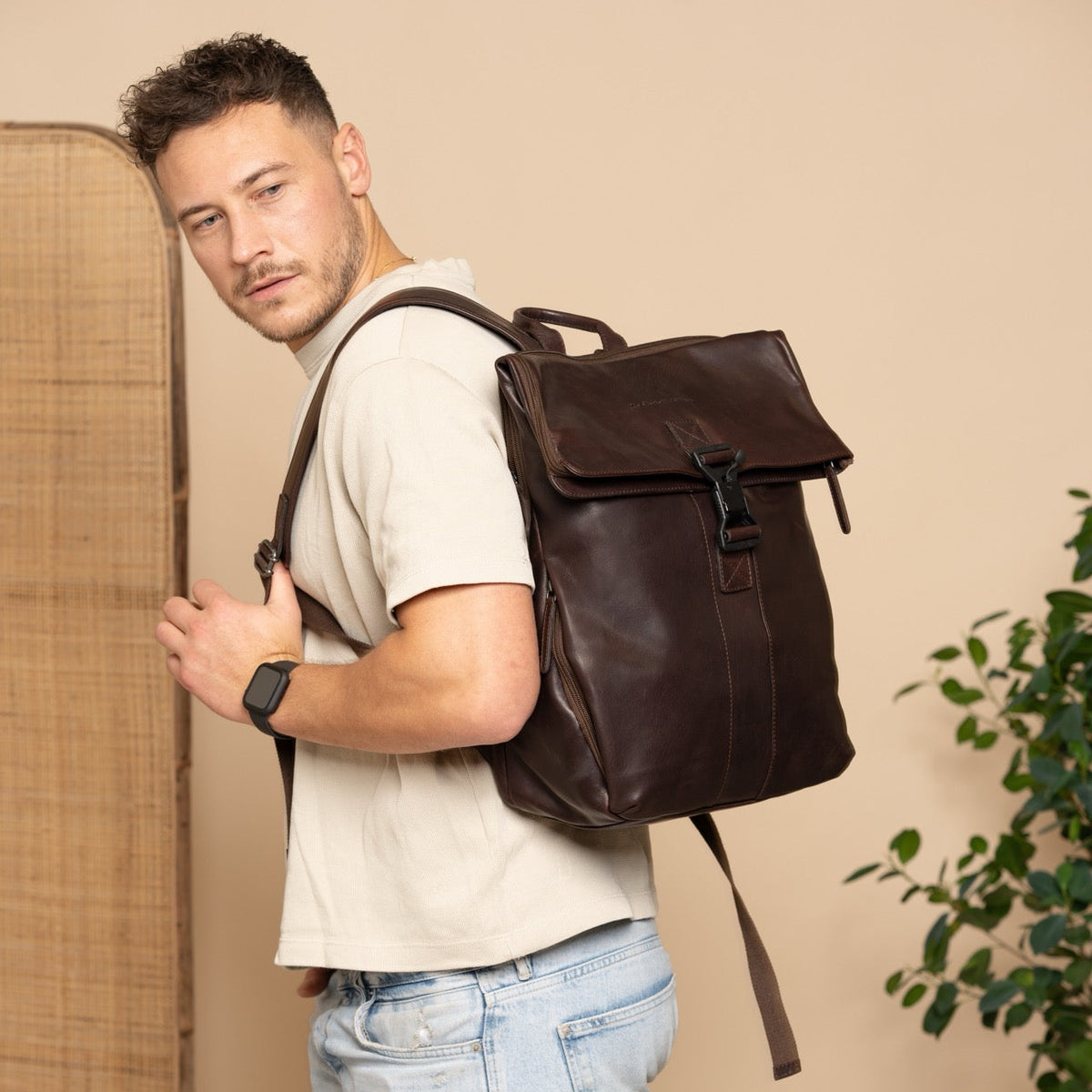 Savona Full-Grain Leather Laptop Backpack Damska – alternate product view 2