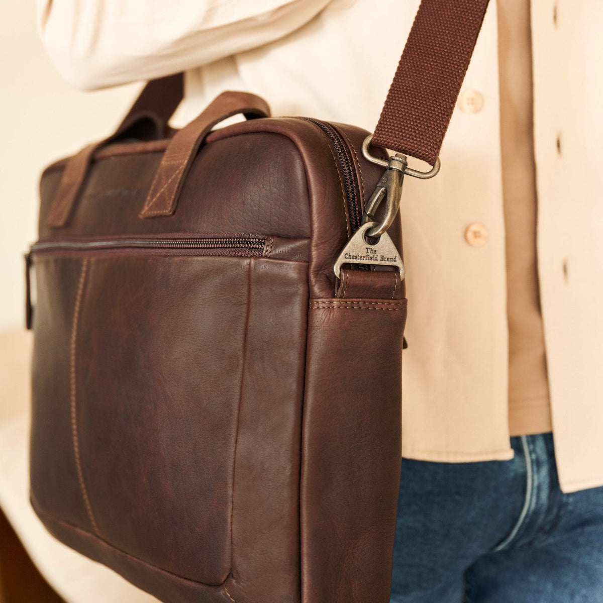 Calvi Full-Grain Leather Laptop Bag Damska – alternate product view 3