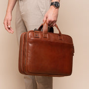 Iseo Full-Grain Leather Laptop Bag Męska – alternate product view 3