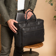Tacama Full-Grain Leather Laptop Bag Damska - Structured Side Profile Showing Gusset Depth &amp; Expansion Capacity