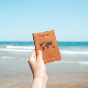 Leather Passport Case Damska – alternate product view 2