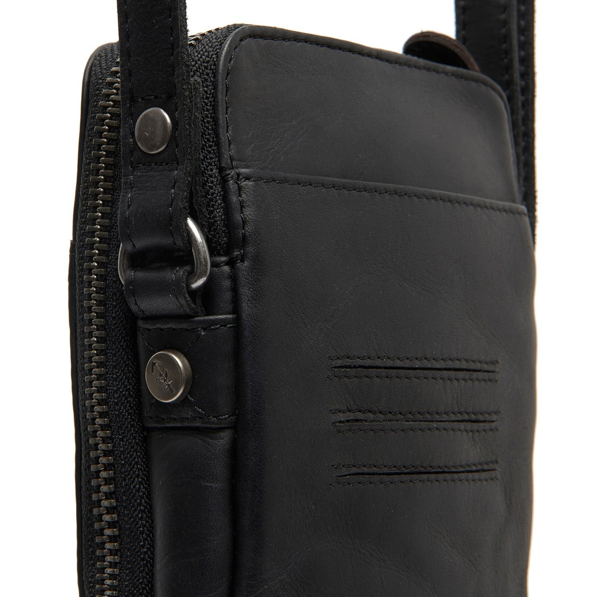 Alesund Full-Grain Leather Phone Bag Damska - Lateral Side Profile View Showing Sleeve Cut &amp; Athletic Taper Fit