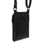 
Tailored Rib Cuffs & Hem Craftsmanship Construction Detail on Nebra Prawdziwa skóra licowa Phone Bag