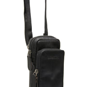 Tailored Rib Cuffs &amp; Hem Craftsmanship Construction Detail on Valdes Full-Grain Leather Phone Bag Damska