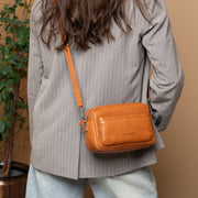 Liora Full-Grain Leather Shoulder Bag Damska – alternate product view 2