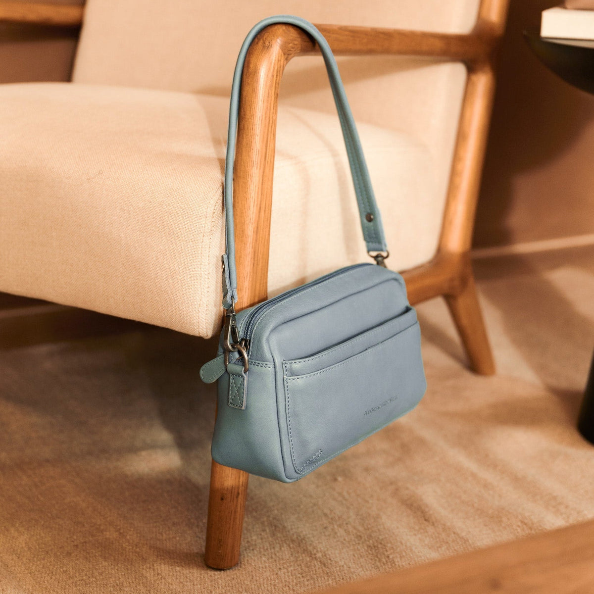 Liora Full-Grain Leather Shoulder Bag Damska – alternate product view 2