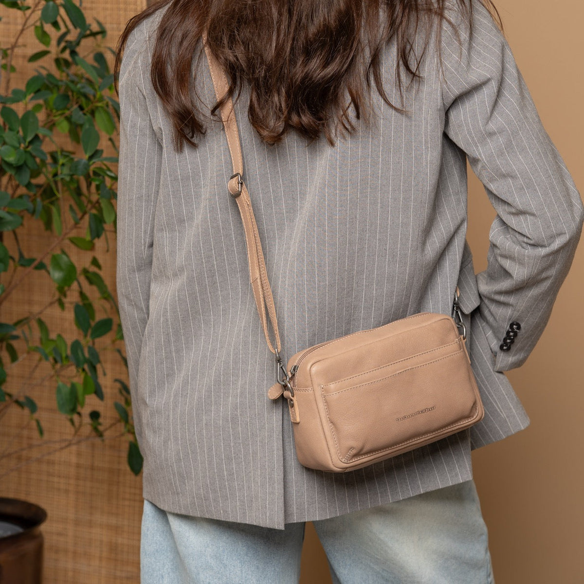 Liora Full-Grain Leather Shoulder Bag Damska – alternate product view 2