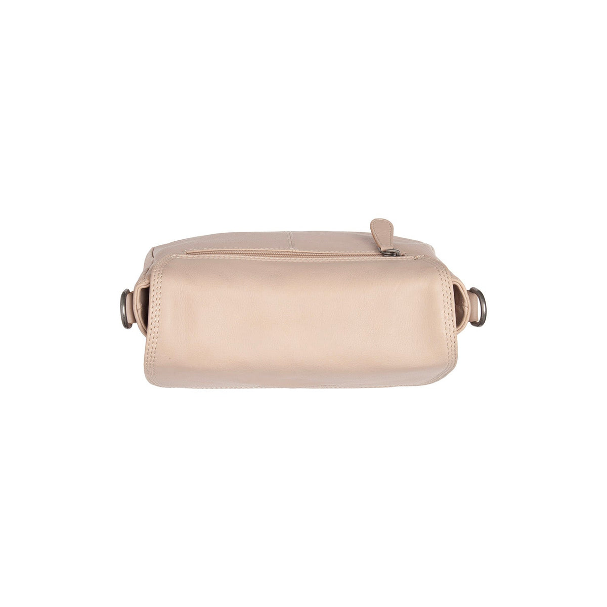100% Full-Grain Wax Pull-Up 100% Full-Grain Leather Grain Texture &amp; Handcrafted Patina Detail