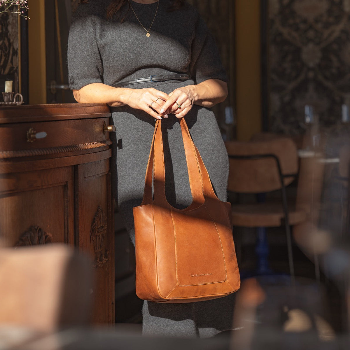 Tofino Full-Grain Leather Shoulder Bag Damska – alternate product view 3