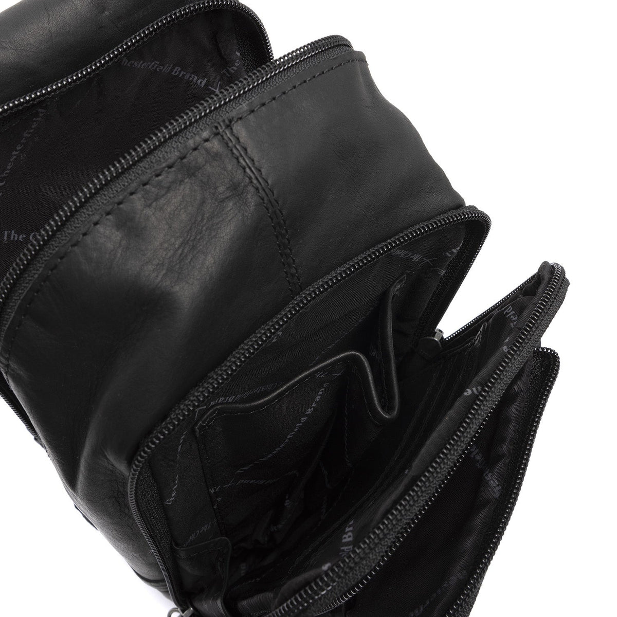 Leather Sling Bag Riga Damska - Structured Side Profile Showing Gusset Depth &amp; Expansion Capacity
