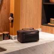 Elmia Full-Grain Leather Toiletry Bag Damska – alternate product view 3