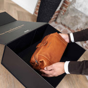 Vince Full-Grain Leather Toiletry Bag Damska – alternate product view 2