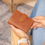 Ruby Full-Grain Leather Wallet Damska – alternate product view 2