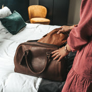 Liam Full-Grain Leather Weekender Bag Damska – alternate product view 3