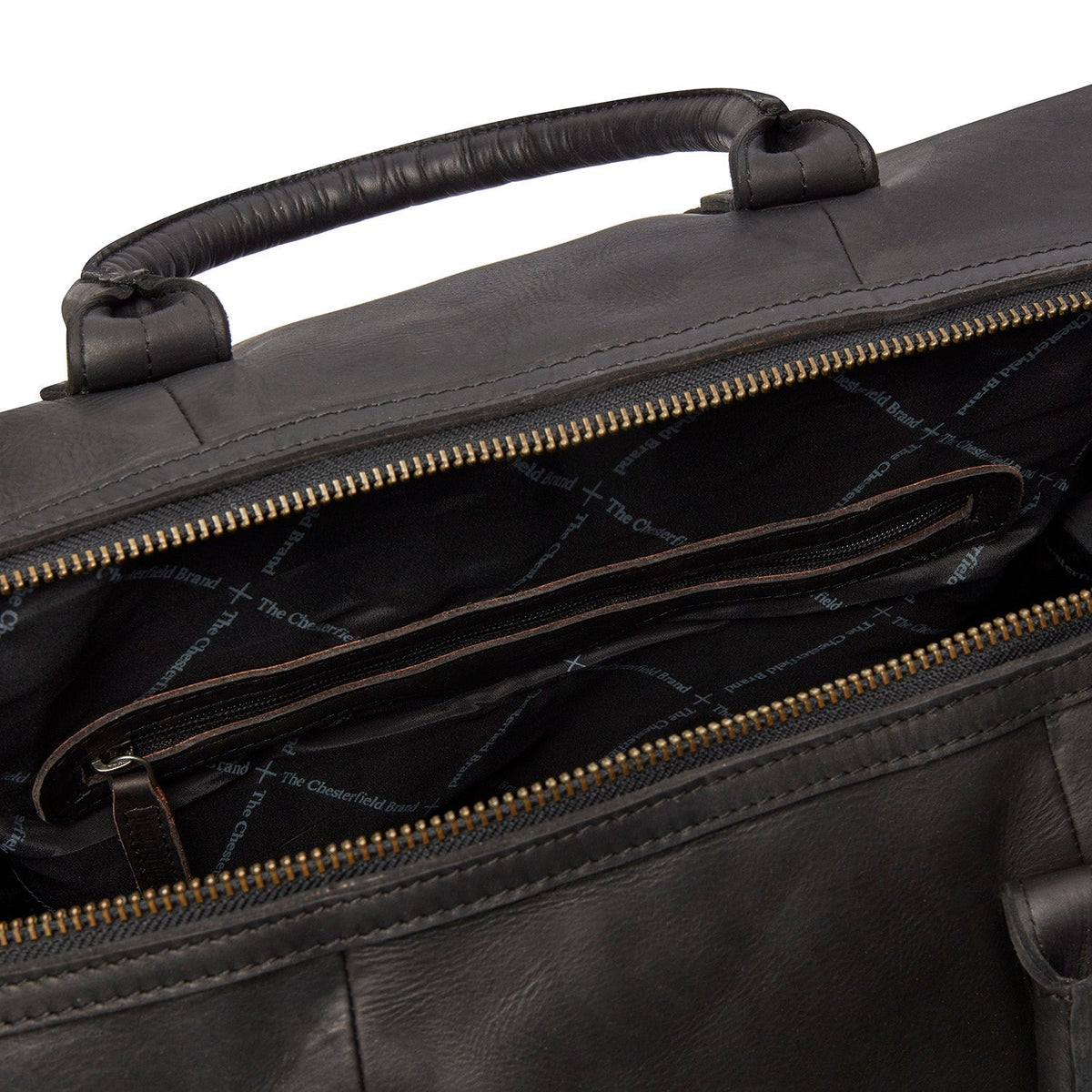 Solid Antique Brass Hardware &amp; Heavy-Duty Dual Zipper Detail on Portsmouth Full-Grain Leather Weekender Bag Damska