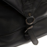 
Solid Antique Brass Hardware & Heavy-Duty Dual Zipper Detail on Portsmouth II Skórzana torba weekendowa