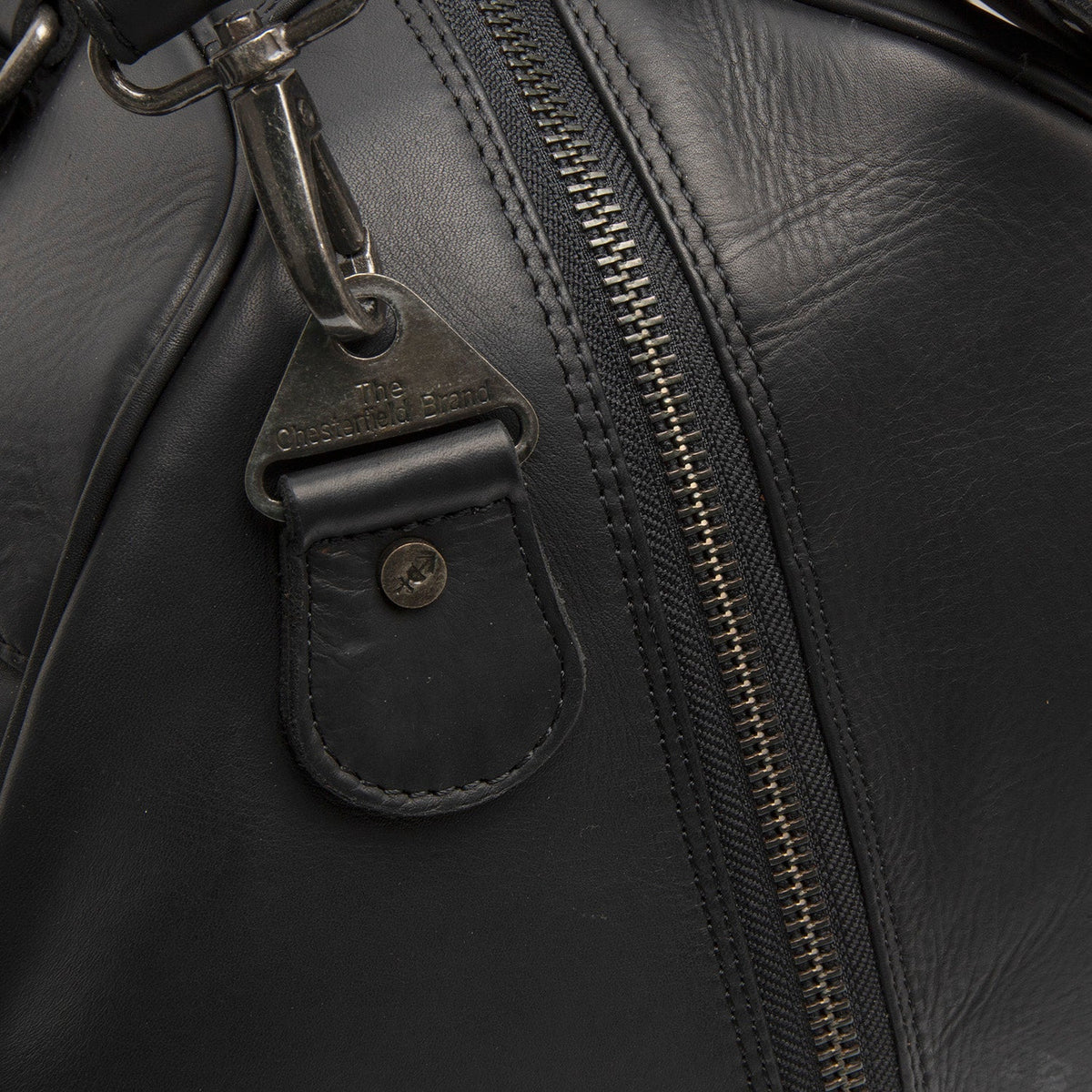 Volenza Full-Grain Leather Weekender Bag Damska - Structured Side Profile Showing Gusset Depth &amp; Expansion Capacity