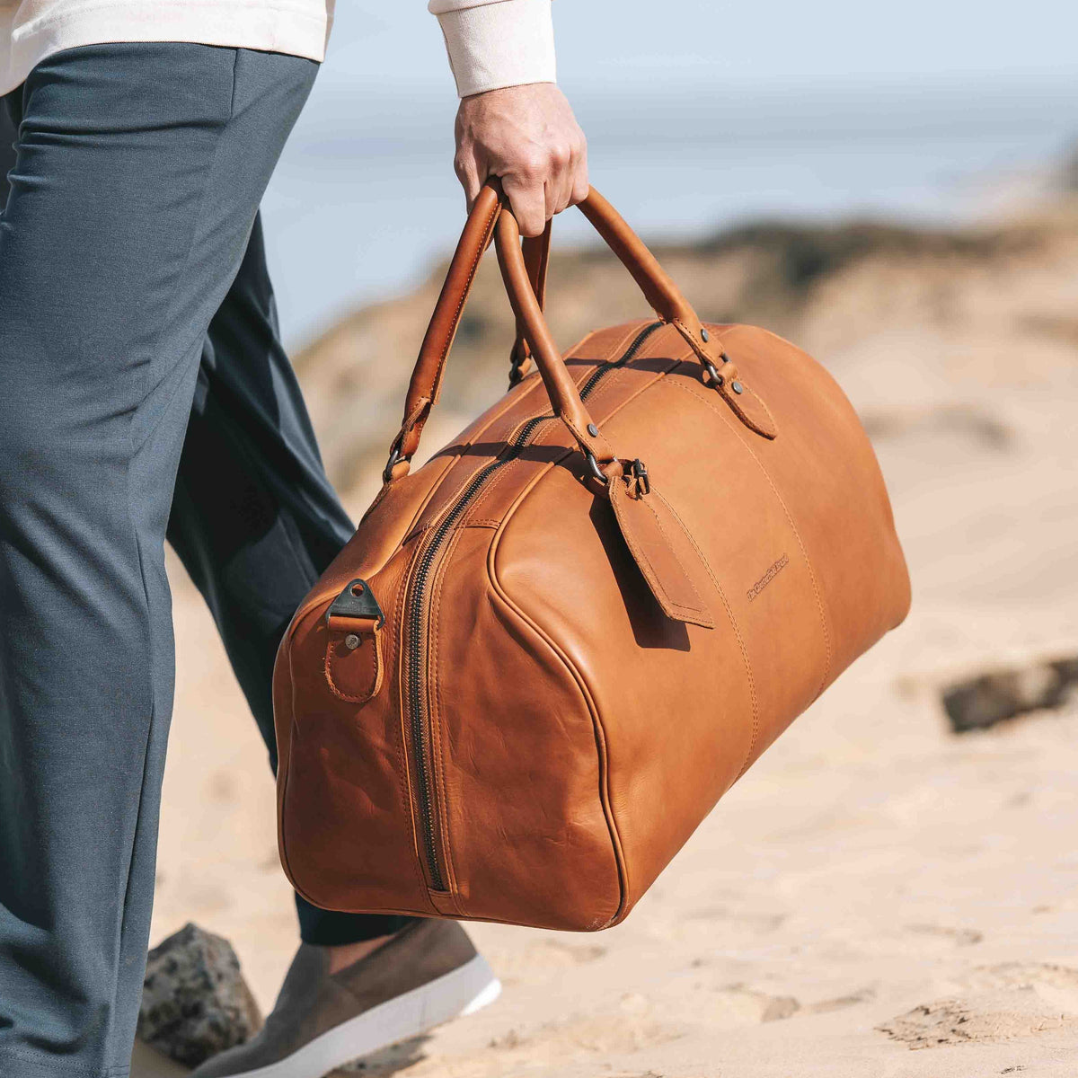 William Full-Grain Leather Weekender Bag Damska – alternate product view 2