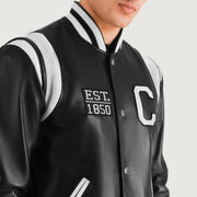 
Szczegółowe zbliżenie of Varsity & Snap Button Hardware on Liberte California Czarny Leather Varsity Kurtka Skórzana Męska