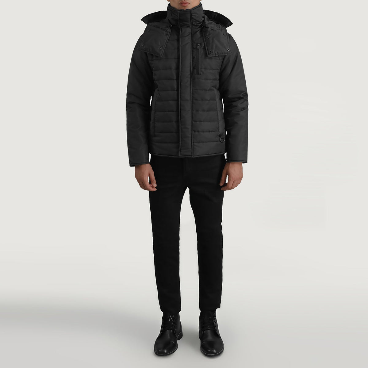 
Malcolm Czarny Hooded Puffer Kurtka Skórzana Męska - Widok z boku z ergonomicznym krojem rękawa
