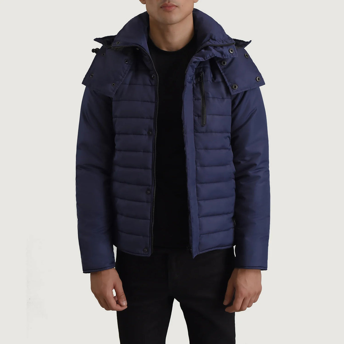 
Malcolm Niebieski Hooded Puffer Kurtka Skórzana Męska in Blue Full-Grain Leather - Widok z przodu i dopasowana sylwetka | Kup online w oficjalnym sklepie
