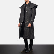 
Distressed Black Sheepskin Snuffed Trench Coat - Widok z tyłu z dopasowanymi ramionami i czystym dołem