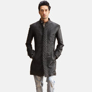 Men's Midlander Quilted Czarna Skórzany Płaszcz Męska in Black Sheepskin Leather - Front Profile View &amp; Tailored Silhouette | Buy Online