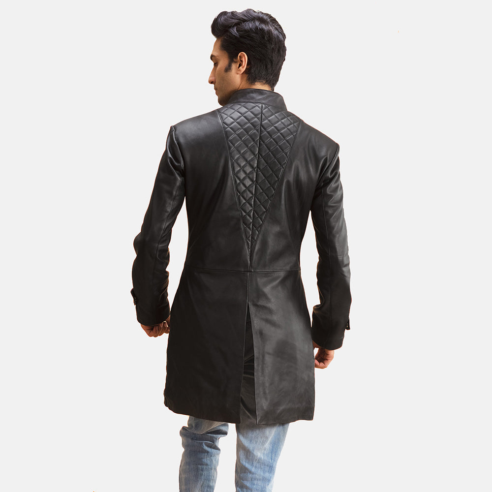 Men's Midlander Quilted Czarna Skórzany Płaszcz Męska - Lateral Side Profile View Showing Sleeve Cut &amp; Athletic Taper Fit