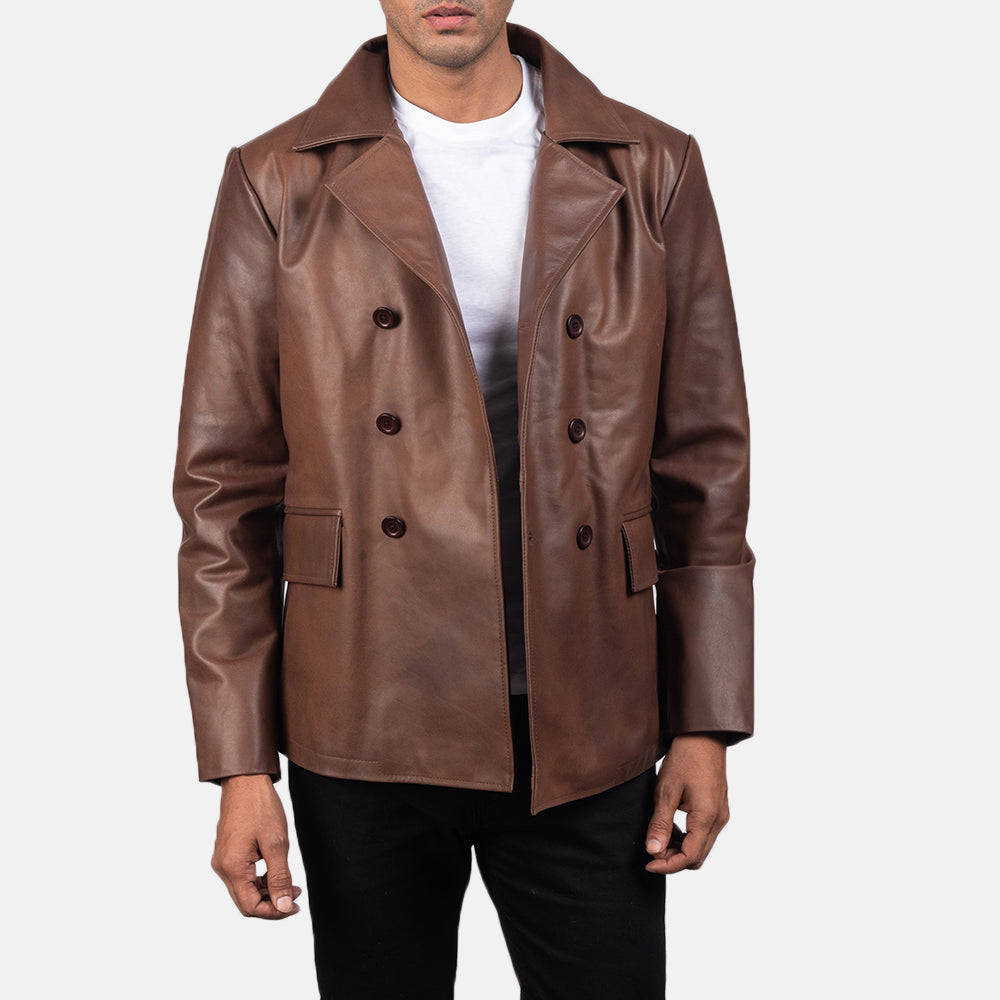 Close-Up Detail of Notch &amp; Buttons Hardware on Mr. Bailey Brązowa Leather Naval Peacoat Męska