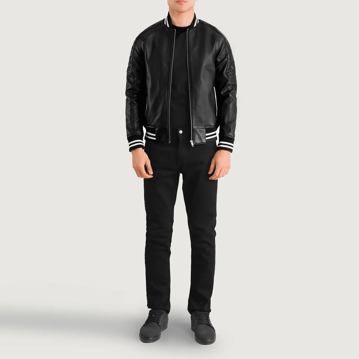 Close-Up Detail of Varsity collar &amp; Zipper Hardware on Pascal Czarna Leather Varsity Kurtka Skórzana Męska