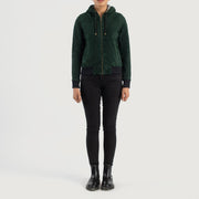 
Rebella Green Hooded Suede Bomber Jacket - Widok z boku z ergonomicznym krojem rękawa