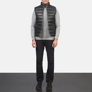 Men's Reeves Czarna Leather Puffer Vest Męska - Lateral Side Profile View Showing Sleeve Cut &amp; Athletic Taper Fit