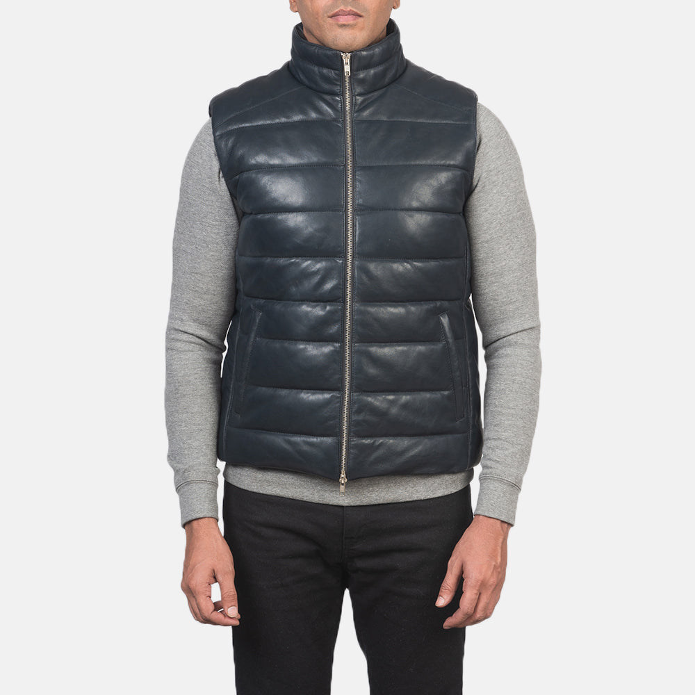 Close-Up Detail of Classic Collar &amp; Zipper with Dual Puller Hardware on Men's Reeves Blue Leather Puffer Vest Męska