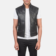 
Roland Czarny Leather Biker Vest Męska in Black Cowhide &Amp; Sheepskin Leather - Widok z przodu i dopasowana sylwetka | Kup online w oficjalnym sklepie