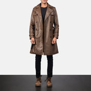 
Szczegółowe zbliżenie of Shirt & Heavy-Duty Zipper Hardware on Royson Brązowy Leather Duster Skórzany Płaszcz Męska