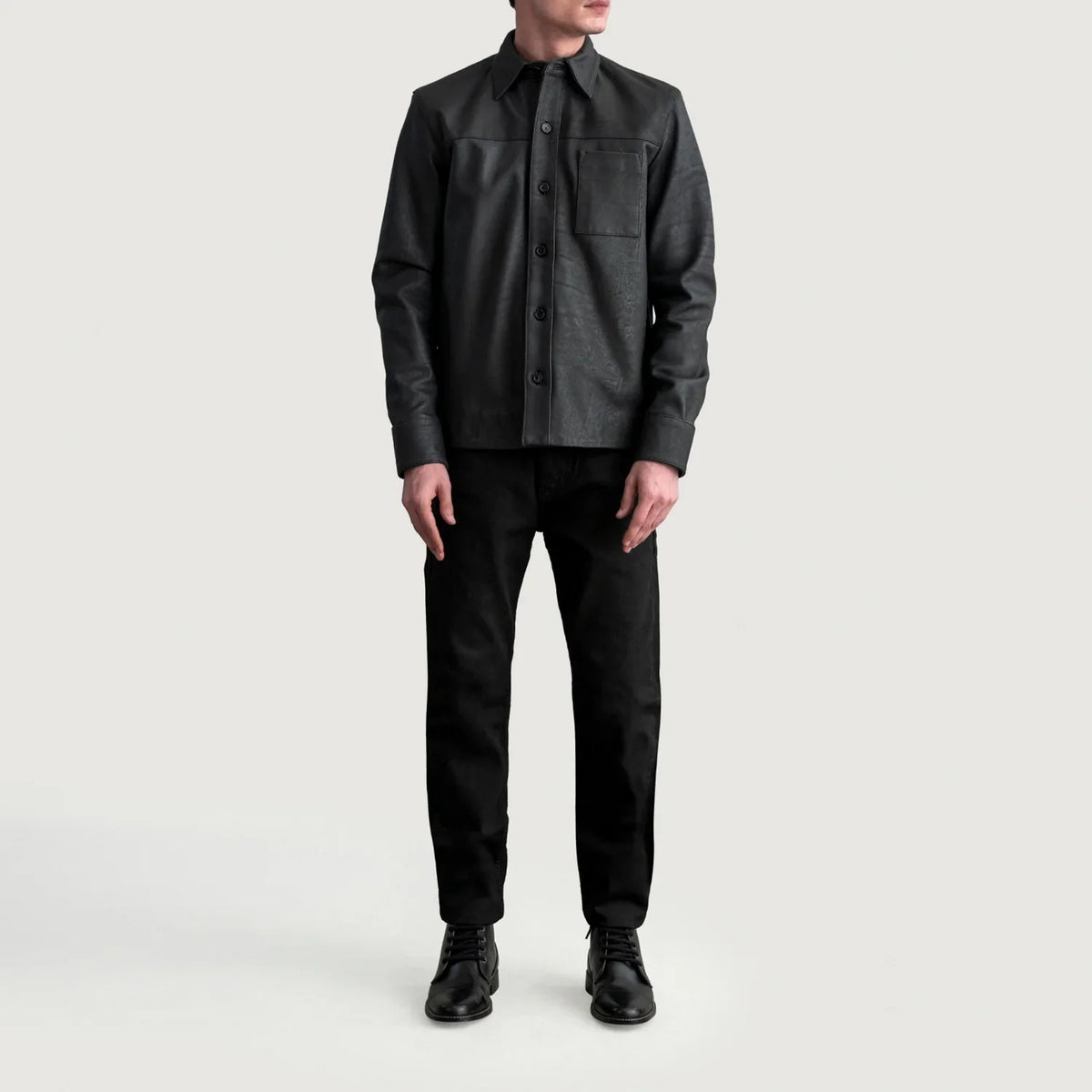 
Szczegółowe zbliżenie of Shirt & Buttons Hardware on Scout Tumbled Czarny Leather Shirt Męska