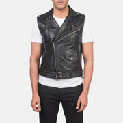 Close-Up Detail of Notch &amp; Zipper Hardware on Men's Sullivan Czarna Leather Biker Vest Męska