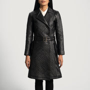 
Sweet Susan Czarny Skórzany Trencz Damska in Black Sheepskin Leather - Widok z przodu i dopasowana sylwetka | Kup online w oficjalnym sklepie