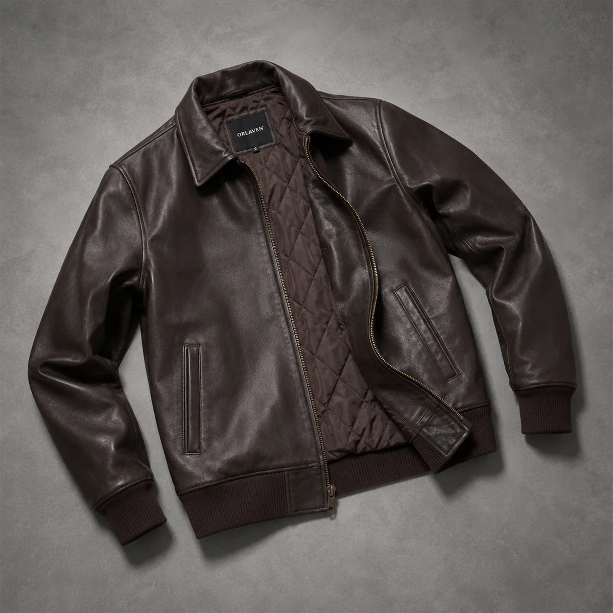 Tailored Rib Cuffs &amp; Hem Craftsmanship Construction Detail on Dark Brązowa Sheepskin Skórzana Kurtka Bomberka Męska