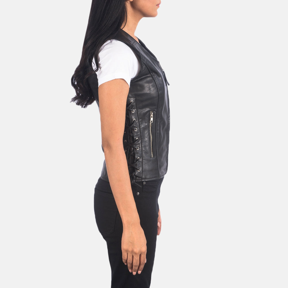 
Black Goatskin Leather Biker Jacket - Widok z tyłu z dopasowanymi ramionami i czystym dołem